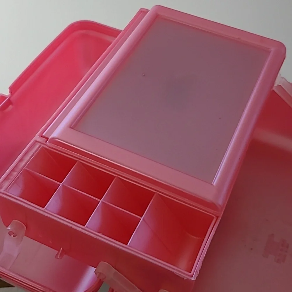 Vintage Caboodles Pink Cosmetic Case with Flower Detail